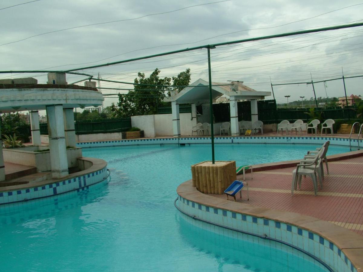 Hotel Vip'S Club Rāipur Exterior foto